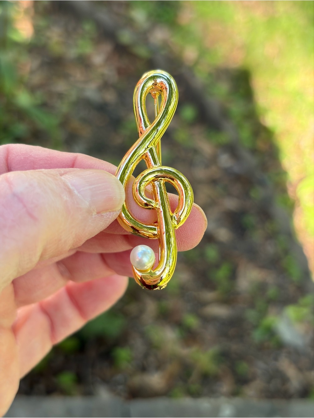 Gold Treble Clef Pin with Pearl Accent